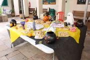 Alunos comemoram o Halloween